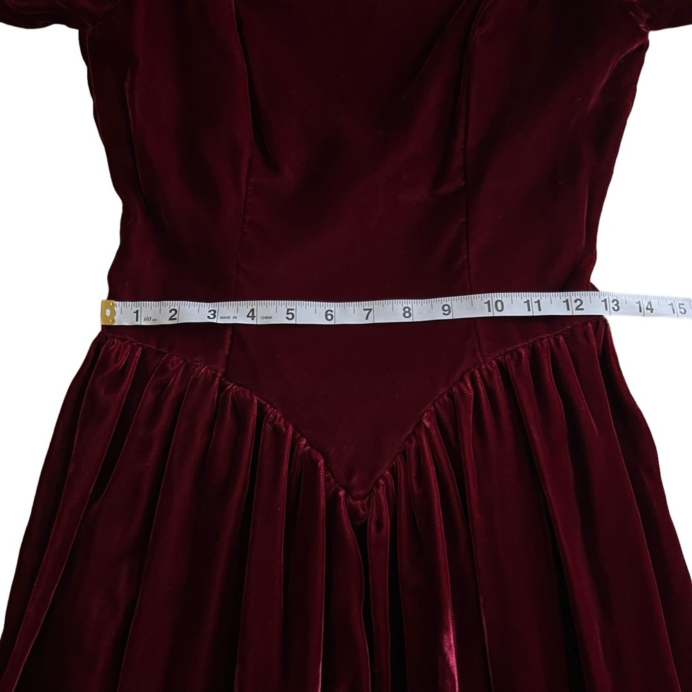 Vintage ILGWU 1980's Wine Velvet Bow V Back Party Dress Union Made Women's Sz 6 - Picture 13 of 16